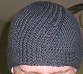 knitted hat; pullvoer cabled sweater; Malabrigo Worsted Yarn, color blue graphite #508